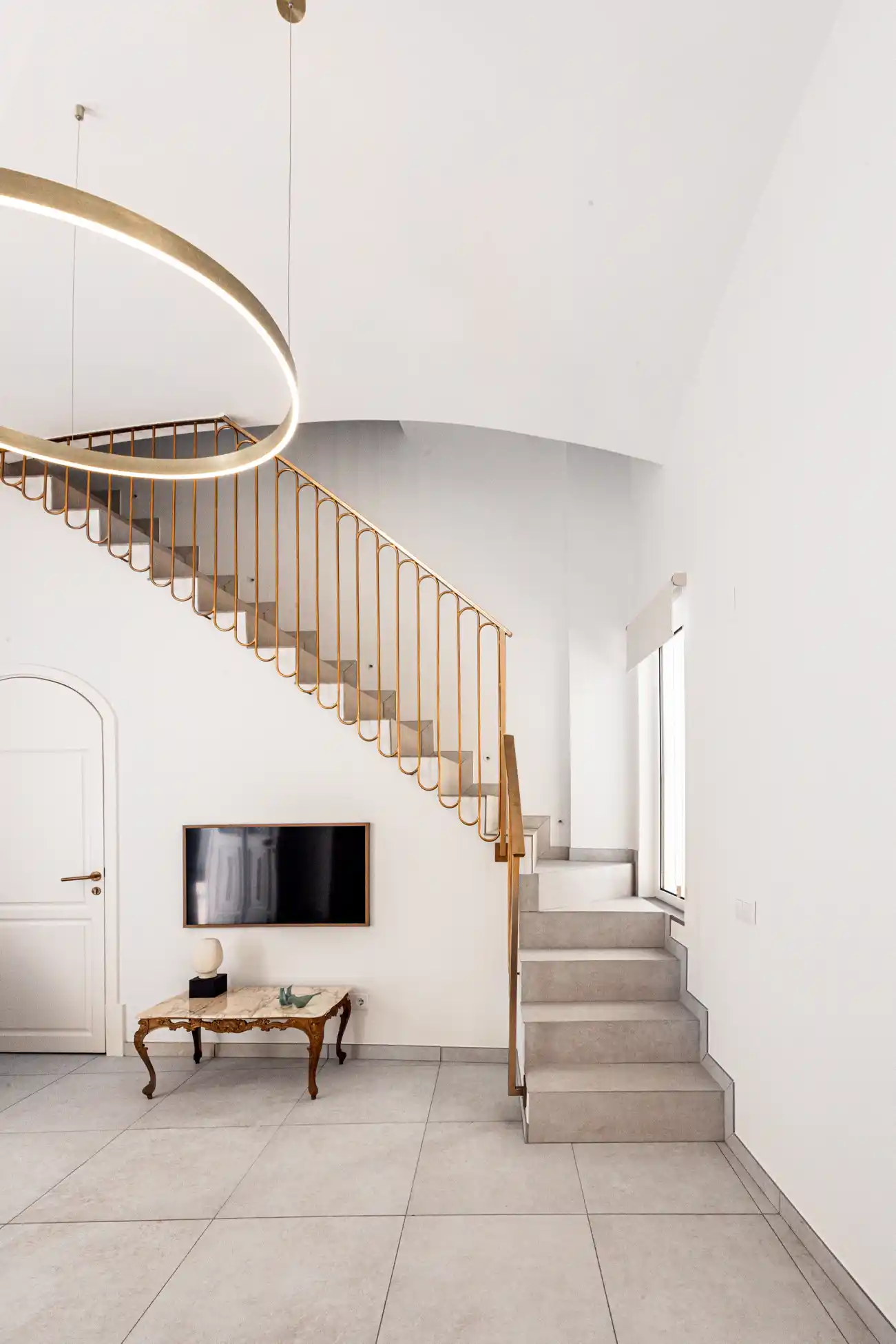Casa Salá Olhão, staircase livingroom